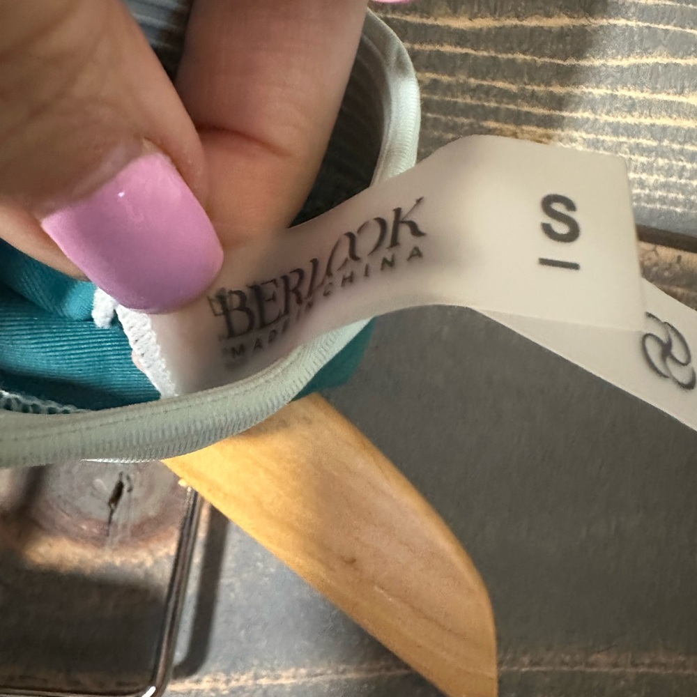 Women’s Two-Tone Green Scoop Neck Bikini - Picture 6 of 7